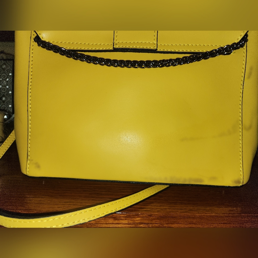 CHRISTIAN LAURIER Mid-Size Crossbody Tote … - Picture 13 of 14